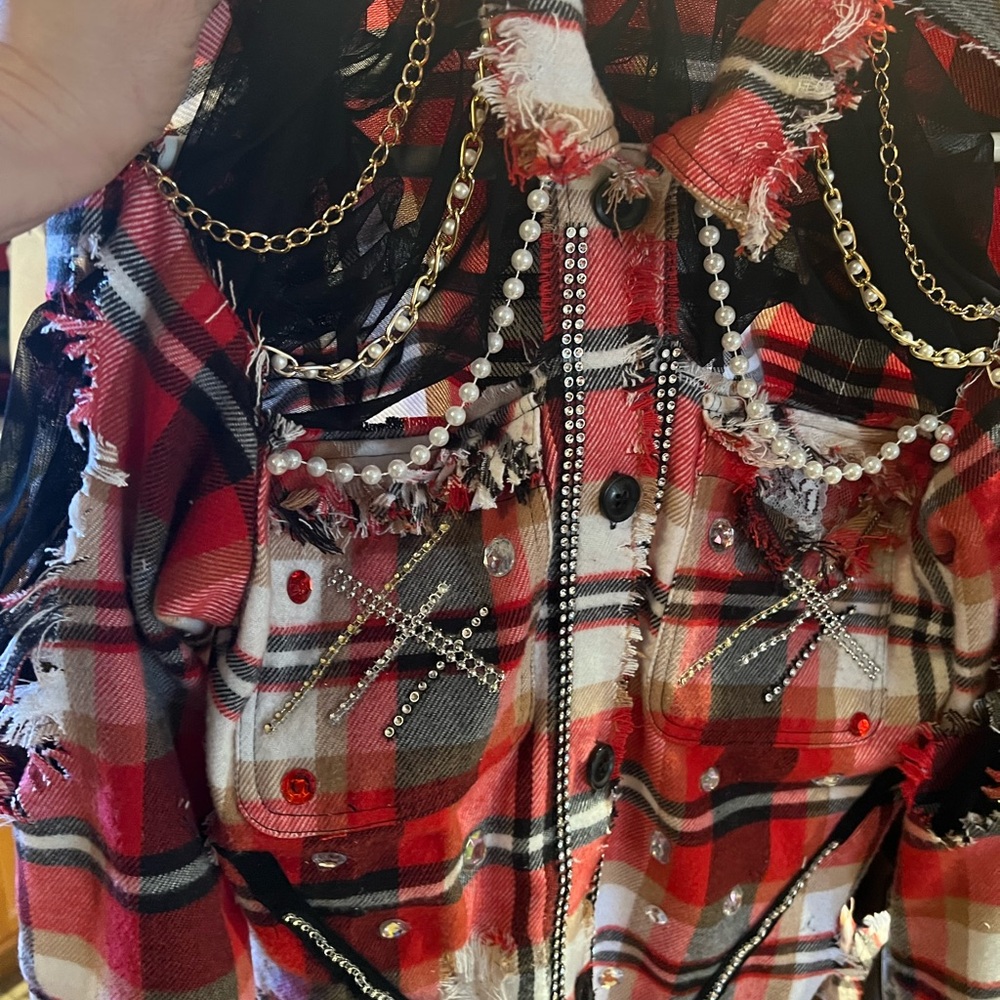 One of a kind flannel shirt. Sexy!
Size Large
Handmade with Love. - Picture 2 of 5